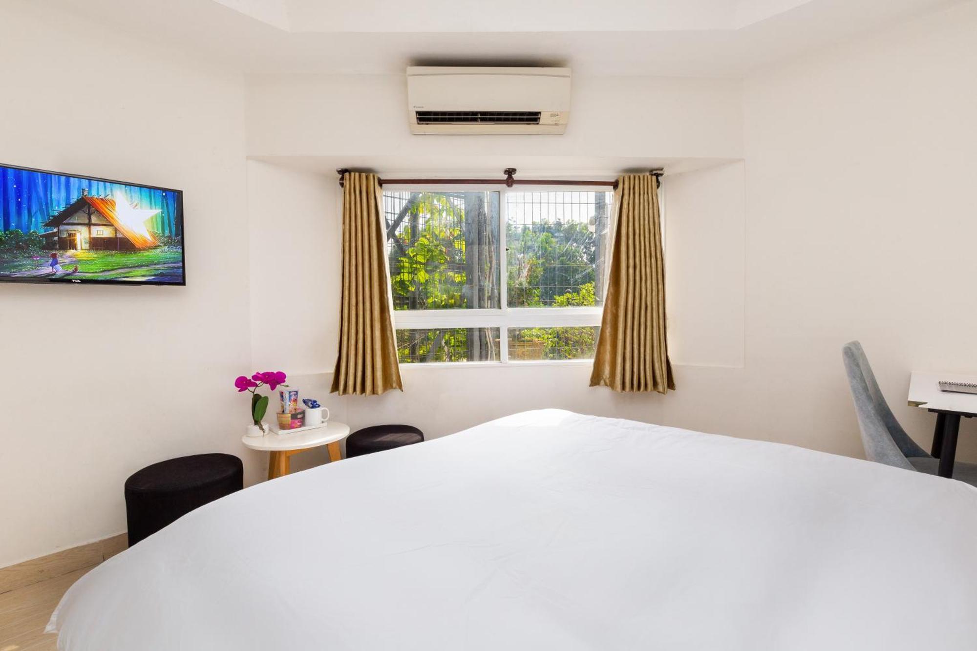 Khách sạn Rechax Saigon