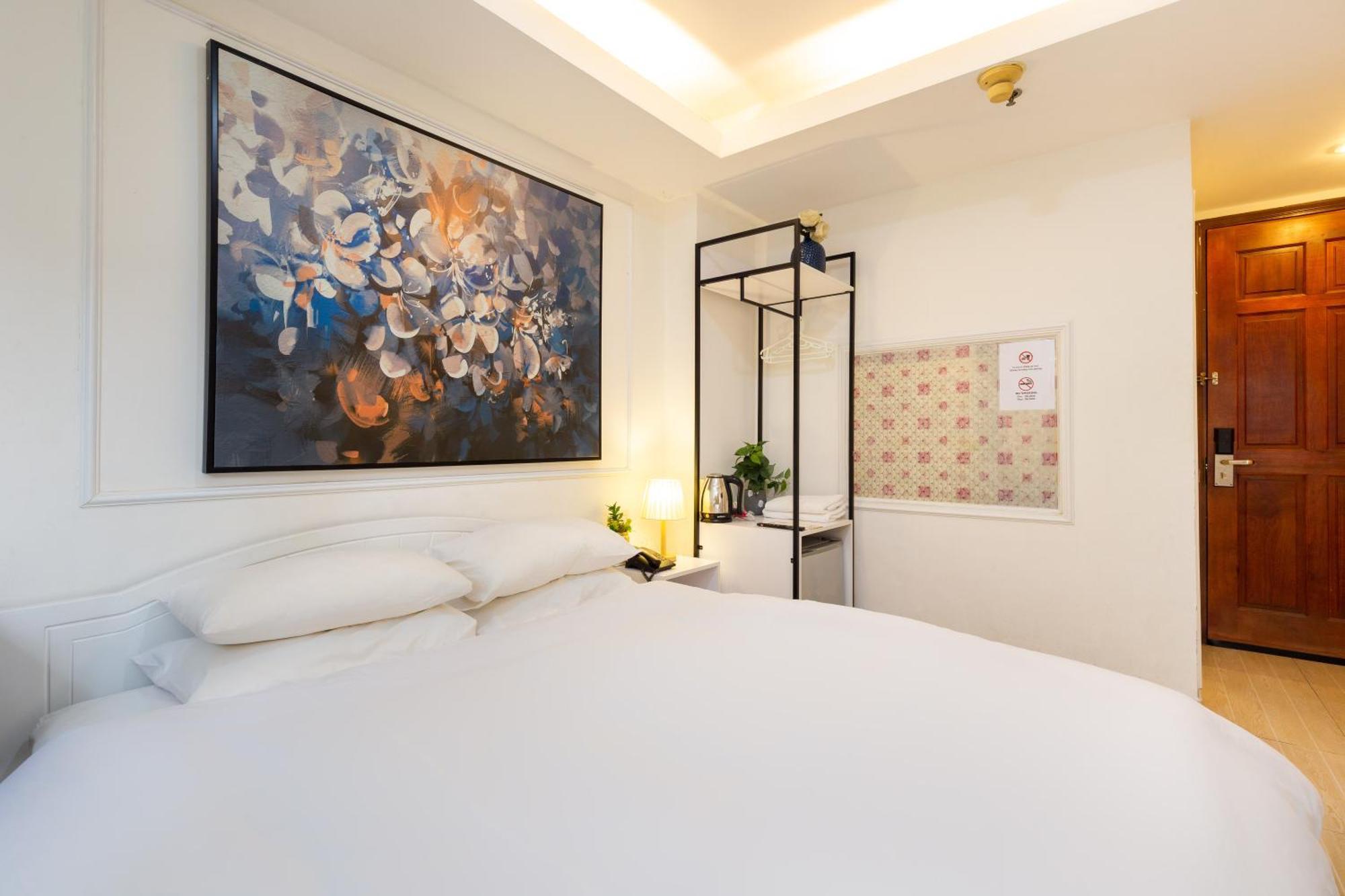 Khách sạn Rechax Saigon 3*